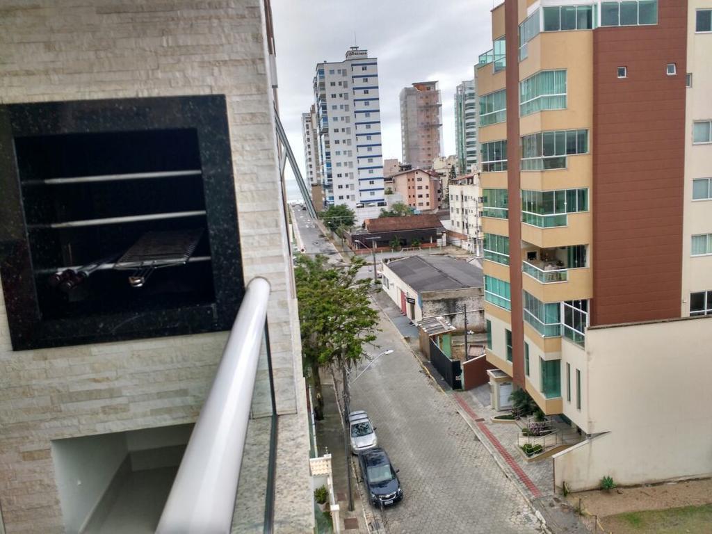 Edificio Piezzo De Mare Apartamento Meia Praia Exterior foto